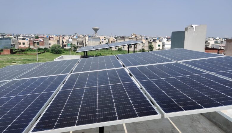 Installation of 08 KW Hybrid System in Formanite Society